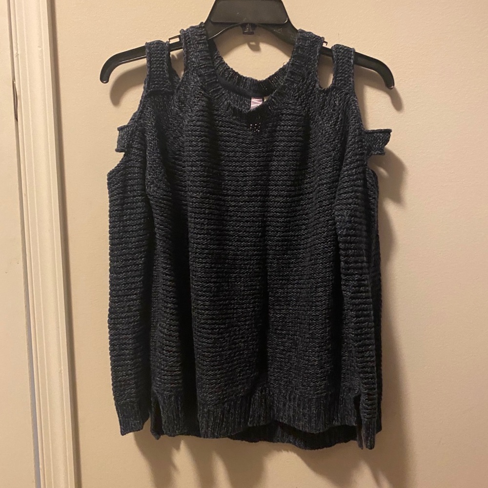 Navy blue cold shoulder sweater Alya size medium